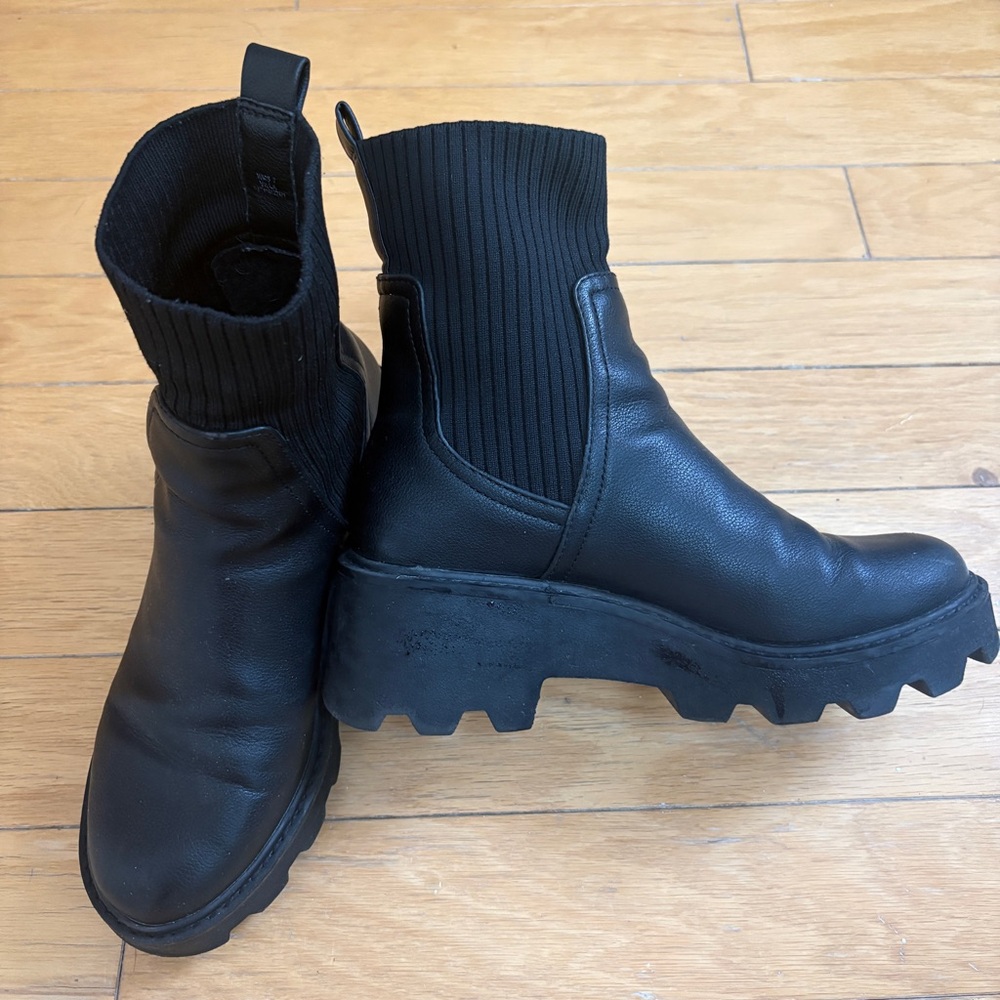 Dolce Vita Black Chunky Platform Boots